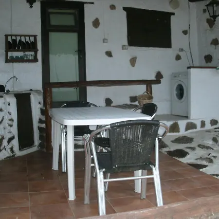 Casa Rural Satorno 아파트